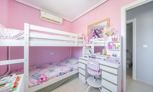 Resale - Townhouse -
Ciudad Quesada