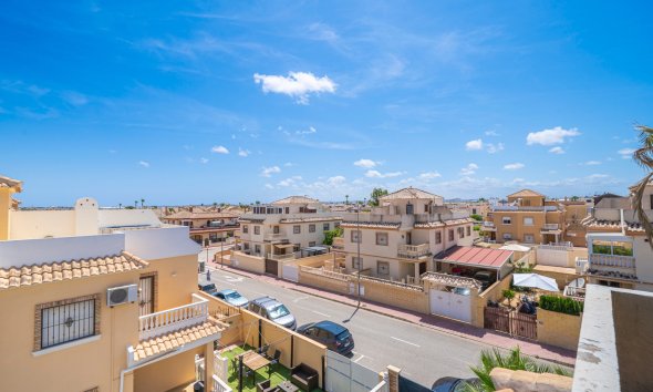 Resale - Townhouse -
Ciudad Quesada