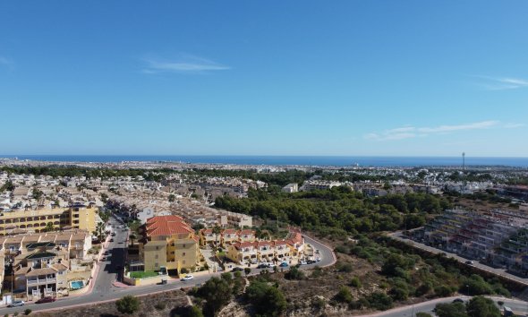Obra nueva - Ático -
Orihuela