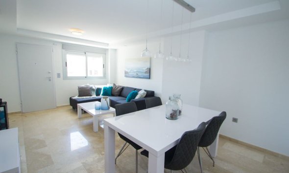 Obra nueva - Ático -
Orihuela