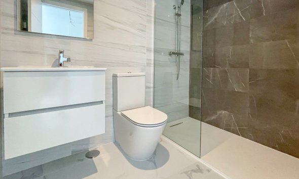 Reventa - apartment -
Orihuela Costa - Punta Prima