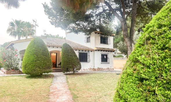 Reventa - Villa -
Orihuela Costa - Punta Prima