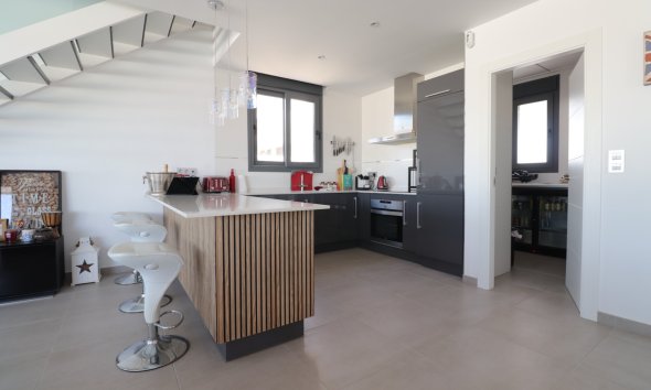 Reventa - Villa -
Benimar - Benimar III