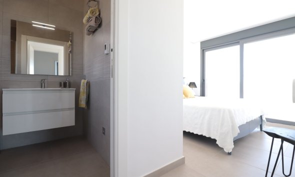 Reventa - Villa -
Benimar - Benimar III