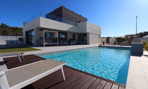Reventa - Villa -
Benimar - Benimar III