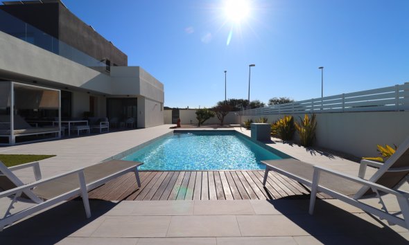 Reventa - Villa -
Benimar - Benimar III