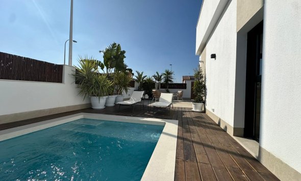 Gensalg - Rækkehus -
San Javier - Santiago de la Ribera