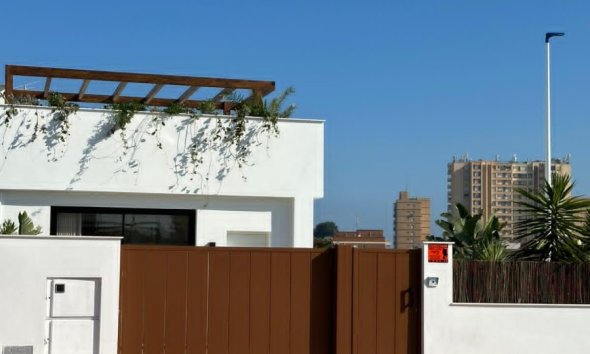Gensalg - Rækkehus -
San Javier - Santiago de la Ribera