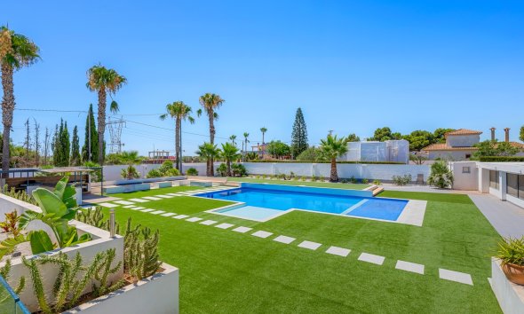 Gensalg - Country House -
Los Montesinos - La Herrada