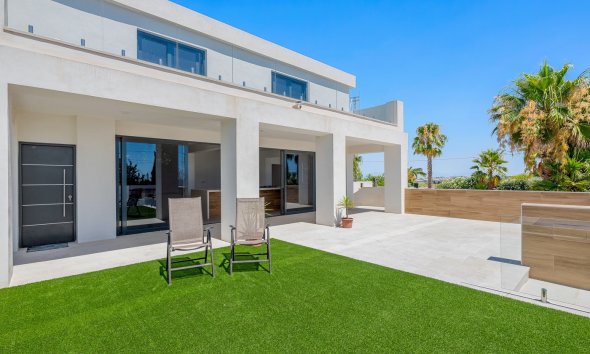 Gensalg - Country House -
Los Montesinos - La Herrada