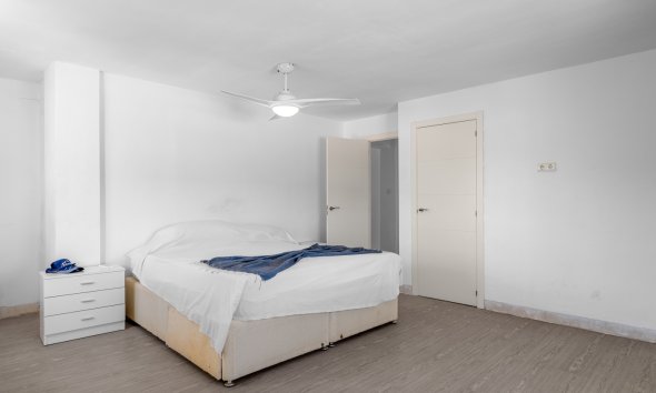 Gensalg - Country House -
Los Montesinos - La Herrada