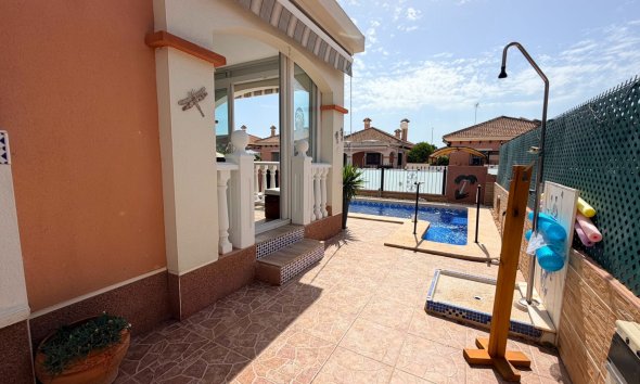 Gensalg - Villa -
Los Montesinos - La Herrada