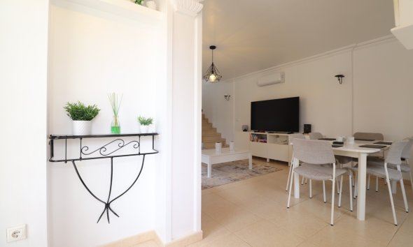 Gensalg - Villa -
Los Montesinos - La Herrada