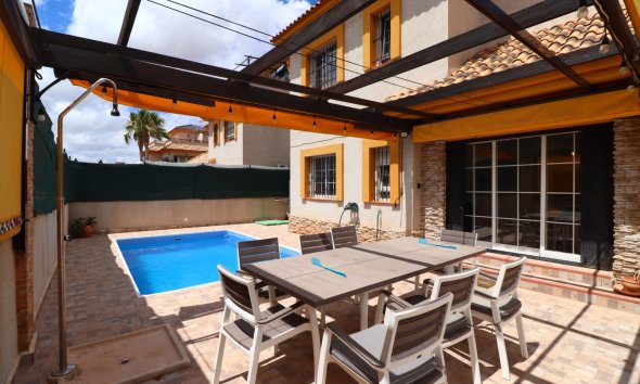 Gensalg - Villa -
Los Montesinos - La Herrada