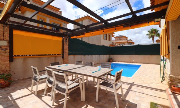 Gensalg - Villa -
Los Montesinos - La Herrada