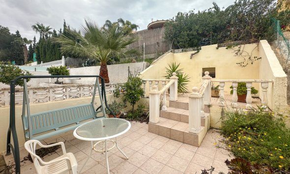 Gensalg - Rækkehus -
Torrevieja - Los Balcones