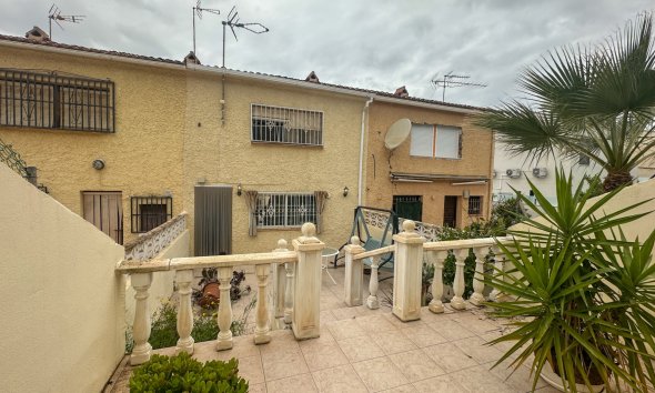 Gensalg - Rækkehus -
Torrevieja - Los Balcones
