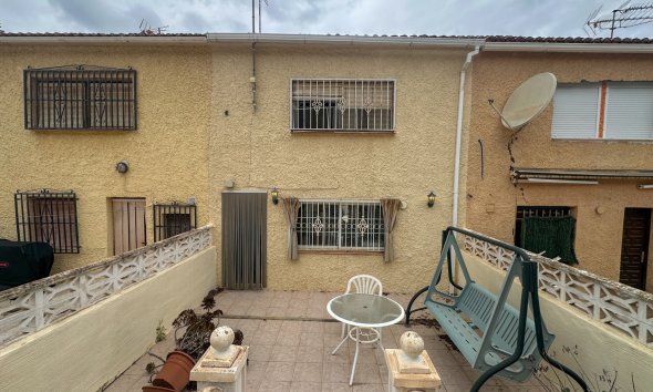 Gensalg - Rækkehus -
Torrevieja - Los Balcones