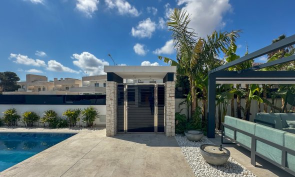 Gensalg - Villa -
Orihuela Costa - Villamartín
