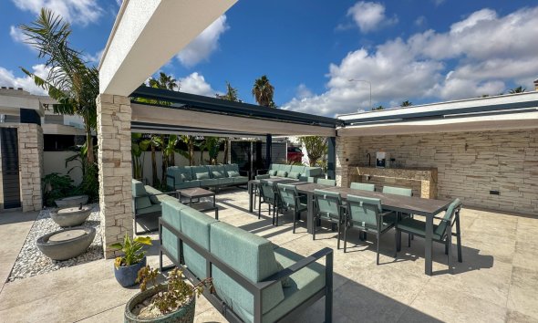 Gensalg - Villa -
Orihuela Costa - Villamartín