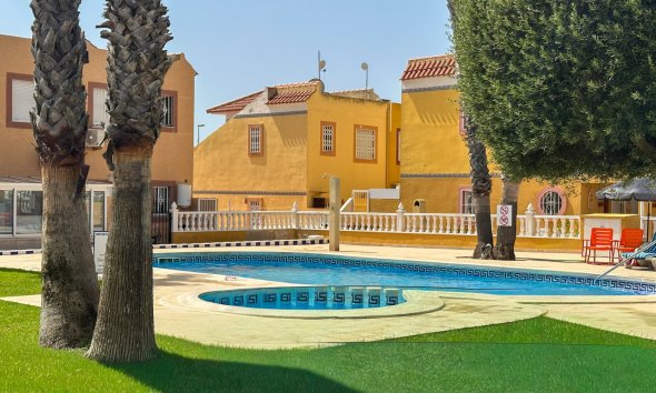 Gensalg - Rækkehus -
Orihuela Costa - La Regia