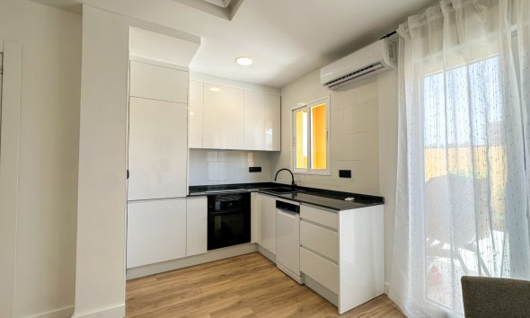 Gensalg - Rækkehus -
Orihuela Costa - La Regia