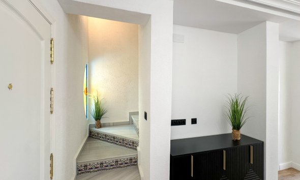 Gensalg - Rækkehus -
Orihuela Costa - La Regia