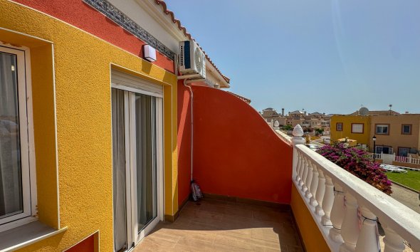 Gensalg - Rækkehus -
Orihuela Costa - La Regia