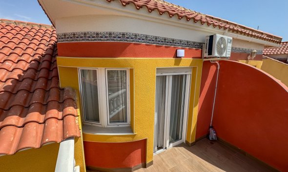 Gensalg - Rækkehus -
Orihuela Costa - La Regia