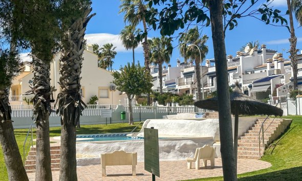 Gensalg - Rækkehus -
Orihuela Costa - Los Dolses