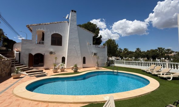 Gensalg - Villa -
Orihuela - Costa Blanca