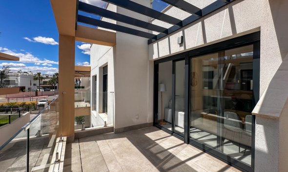 Gensalg - Rækkehus -
Orihuela Costa - Costa Blanca