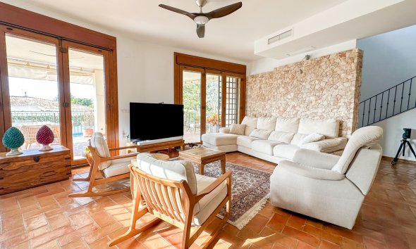 Gensalg - Villa -
Campoamor - Dehesa de campoamor