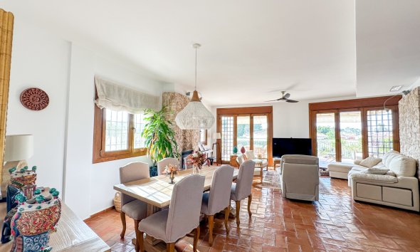 Gensalg - Villa -
Campoamor - Dehesa de campoamor