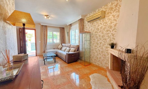 Gensalg - apartment -
Orihuela Costa - Villamartín