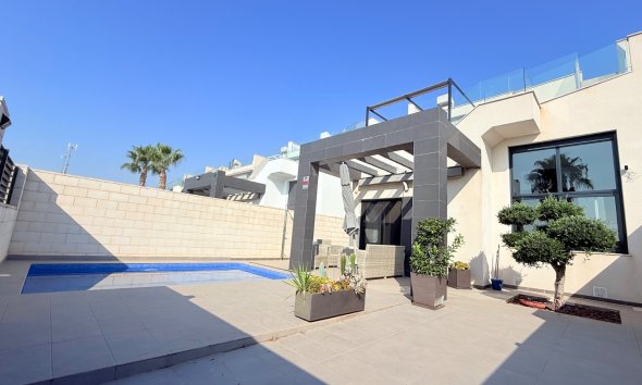 Gensalg - Villa -
Ciudad Quesada - Pueblo Bravo