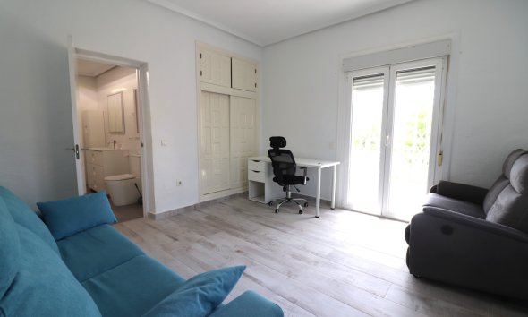 Reventa - Villa -
Ciudad Quesada - La Fiesta