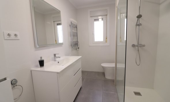 Reventa - Villa -
Ciudad Quesada - La Fiesta