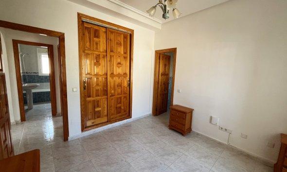 Reventa - Villa -
Ciudad Quesada - Airstrip