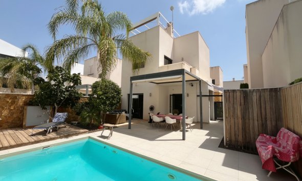 Gensalg - Villa -
Ciudad Quesada - Pueblo Bravo