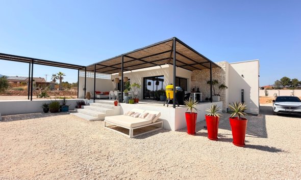 Resale - Villa -
Pinoso