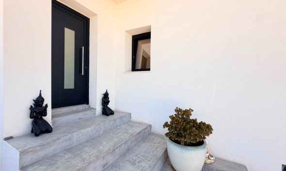 Resale - Villa -
Pinoso