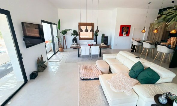 Resale - Villa -
Pinoso
