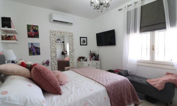 Gensalg - Villa -
Orihuela Costa - Villamartín