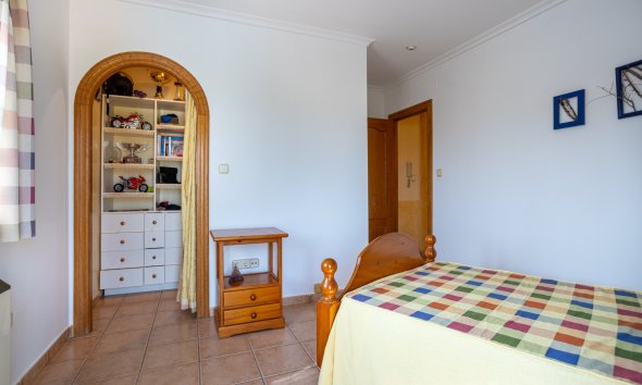 Reventa - Villa -
Elche - La Hoya