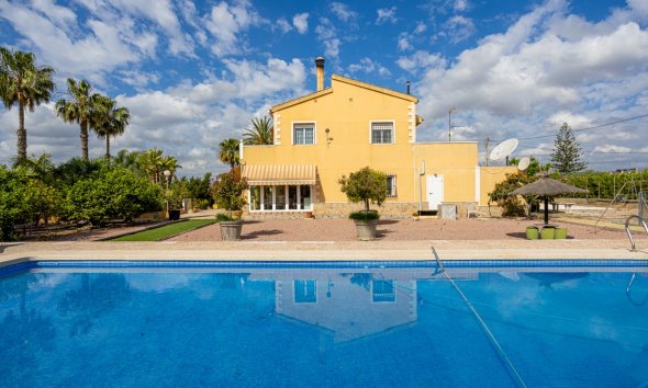 Reventa - Villa -
Elche - La Hoya