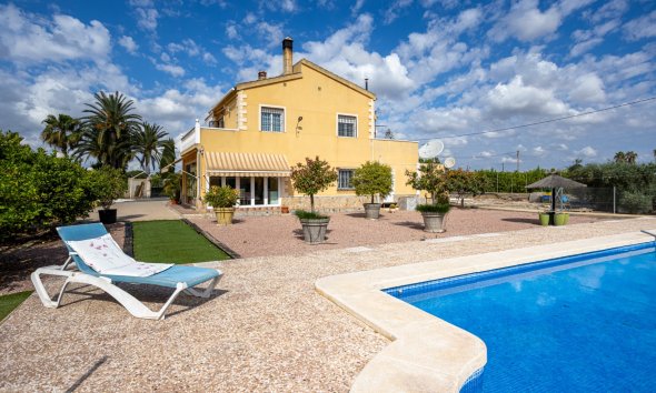 Reventa - Villa -
Elche - La Hoya