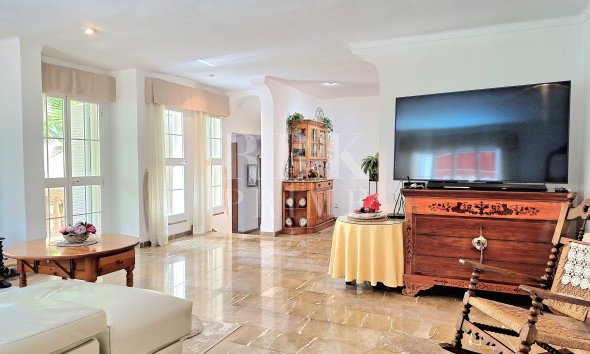 Reventa - Villa -
Calvià - Peguera