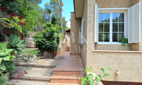 Reventa - Villa -
Calvià - Peguera