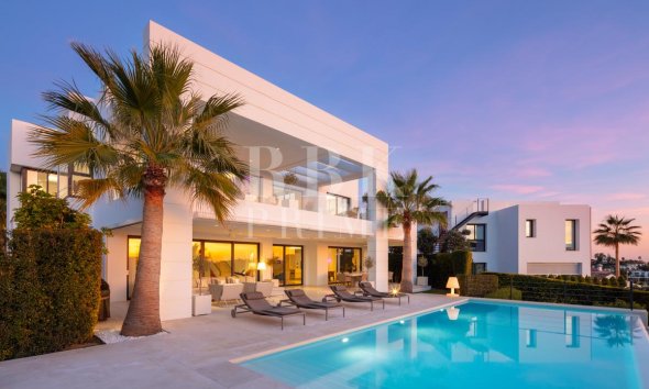 Gensalg - Villa -
Malaga - Nueva Andalucía
